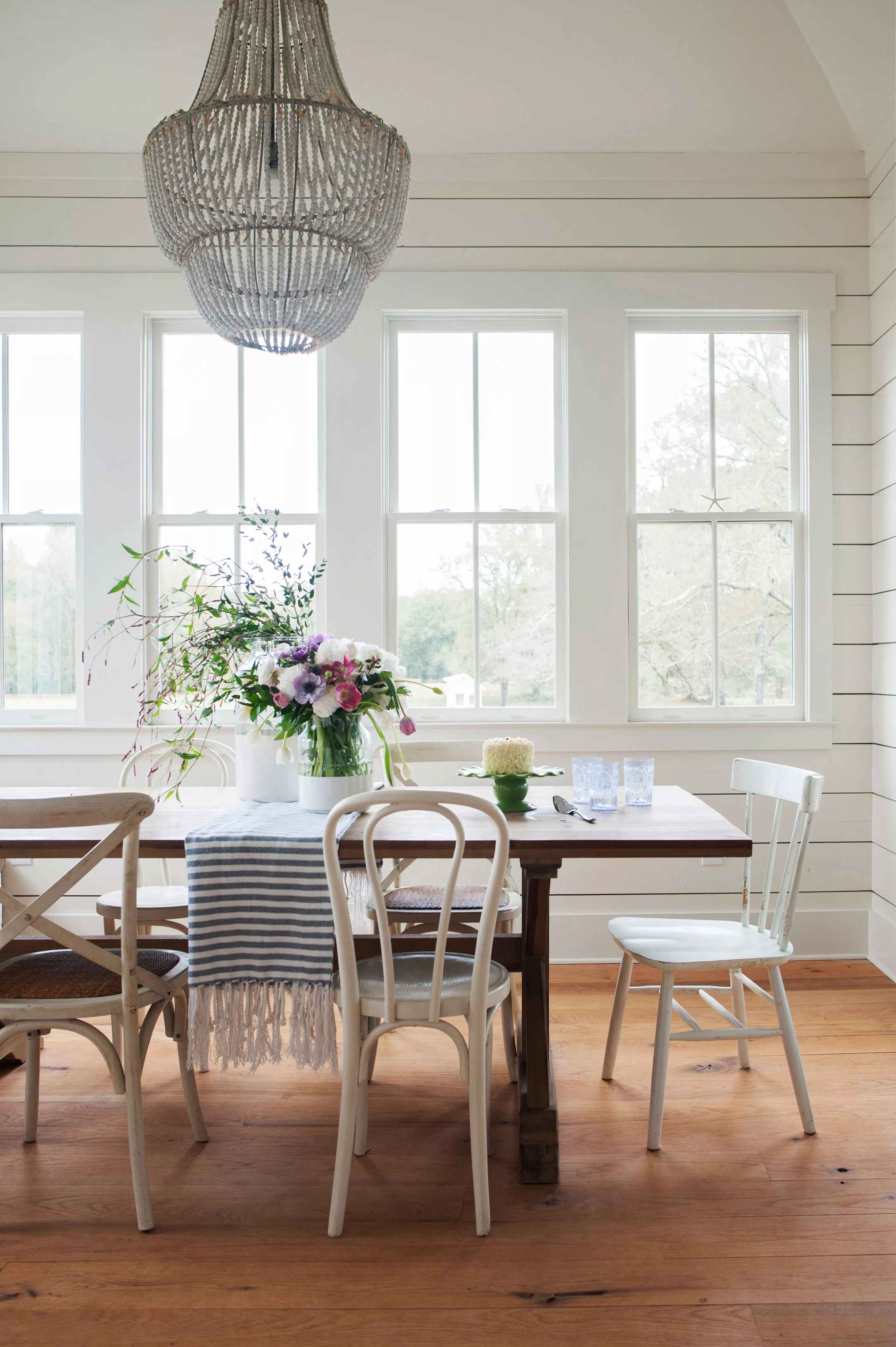 Farmhousestyle dining room